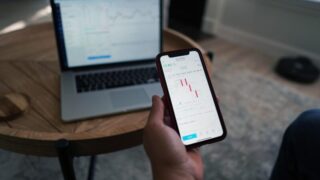 FXの損切りとは？損失を最小限に抑えるための具体的なルールと注文方法を解説 